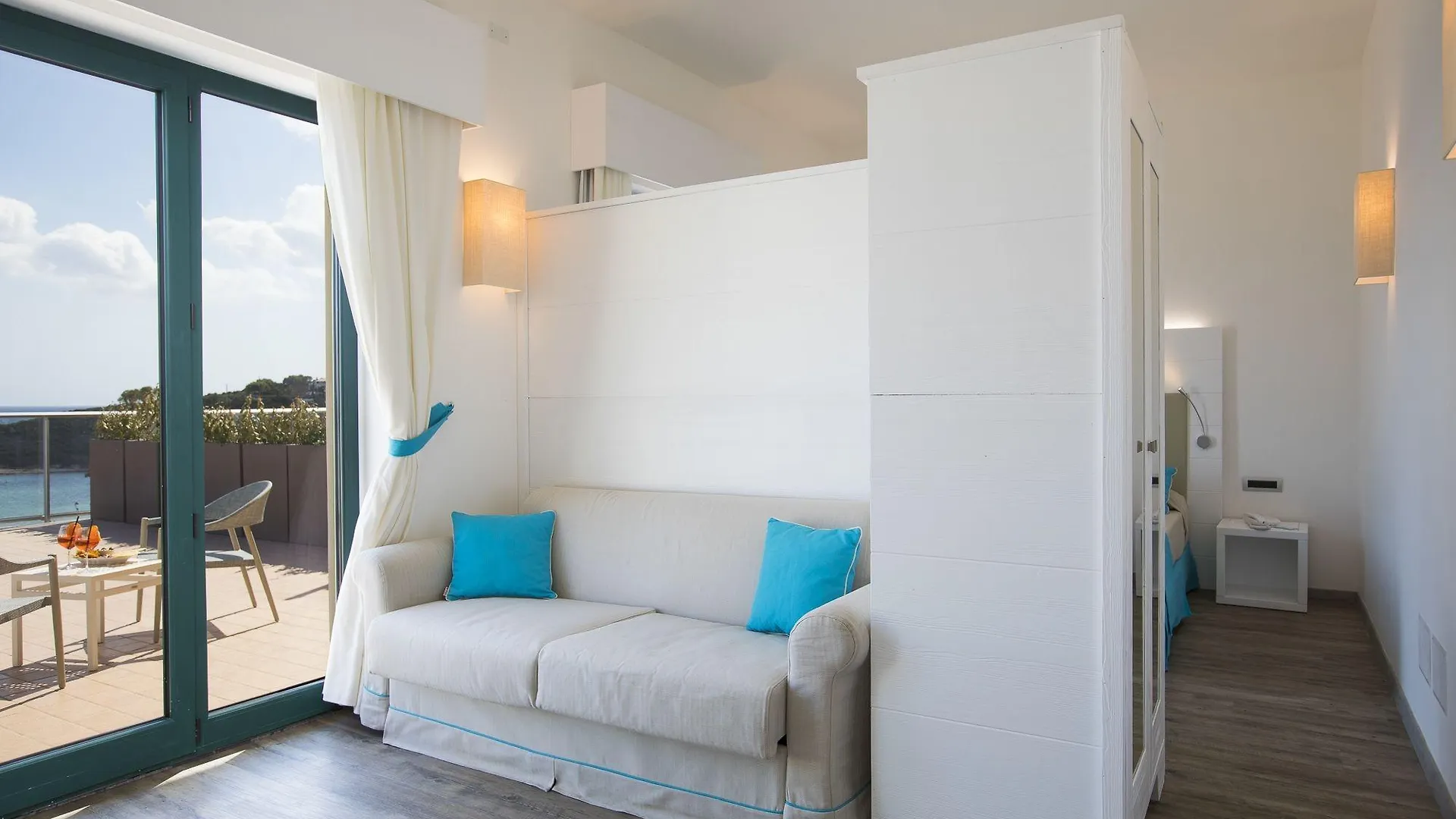 Lu' Hotel Maladroxia Sant'Antioco 4*,